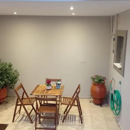 Elena Apartment *
